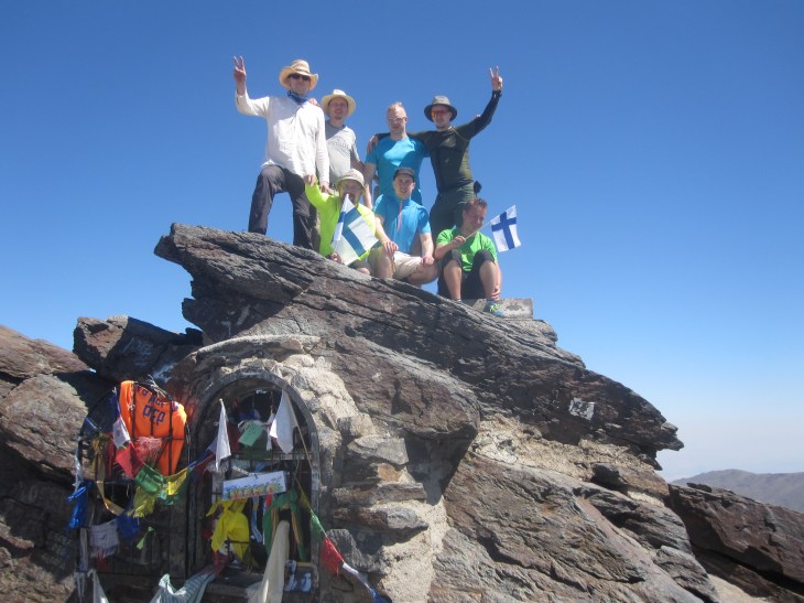 3482 tai huonon lähteen mukaan 3479 metriä merestä. Molemmissa tapauksissa: F U ranta